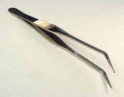 Long Solder Tweezers with Curved Wedge/Serrated Points